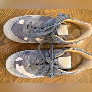 Valentino Garavani Camouflage Rockrunner Sneaker